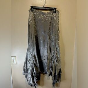STUNNING Silver Maxi Skirt 🧚